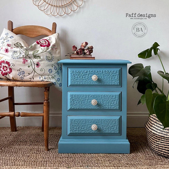 A vintage 3-drawer night stand refurbished by Faff Design features Dixie Belle's Harbor Silk All-In-One Mineral Paint.