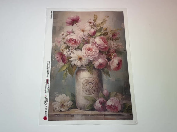 A 12 second video shows a close-up and backside of Paper Design Italy's Pink Bouquet in Mason Jar rice paper against a white background.