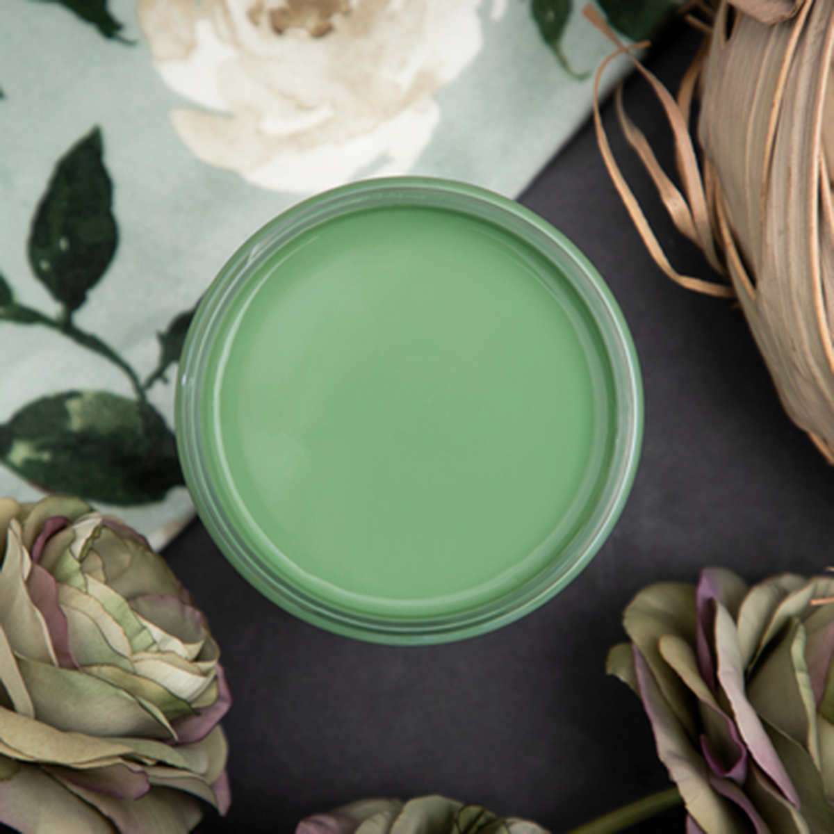 Dixie Belle Chalk Mineral Paint – Kudzu (Matte Furniture Paint in